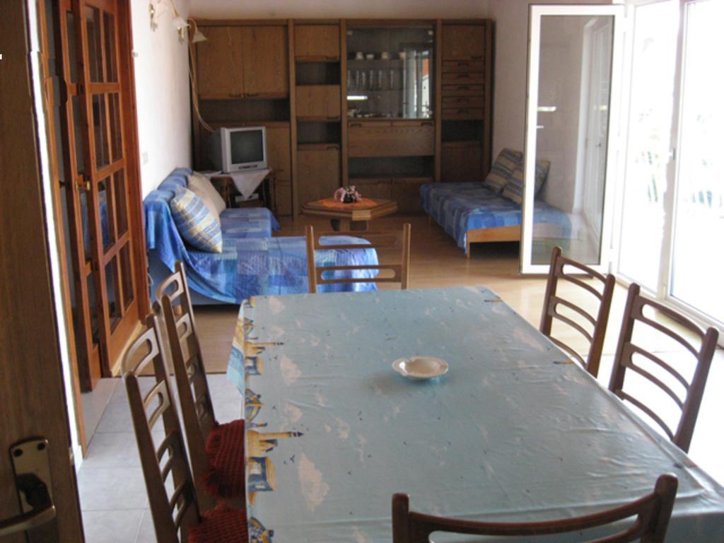 Apartments Bilic Nemira オミシュ エクステリア 写真